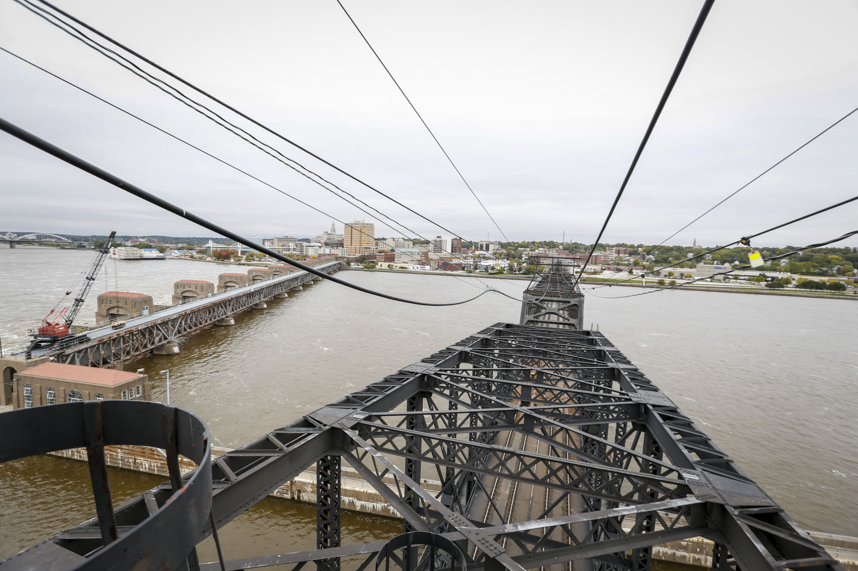 101216-GOVERNMENT-BRIDGE-002.jpg